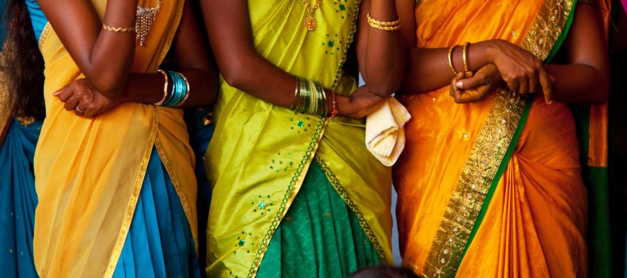 cerca-colorida-textura-tela-tradicional-sri-lanka cerca-colorida-textura-tela-tradicional-sri-lanka